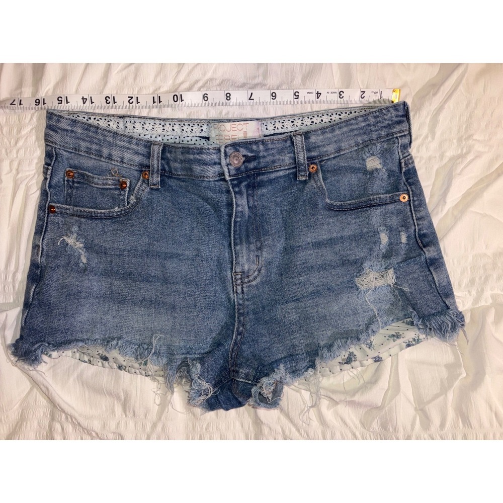 Project Rebel Denim Distressed Jean Shorts Medium Wash Raw Hem Size 11 T05-04